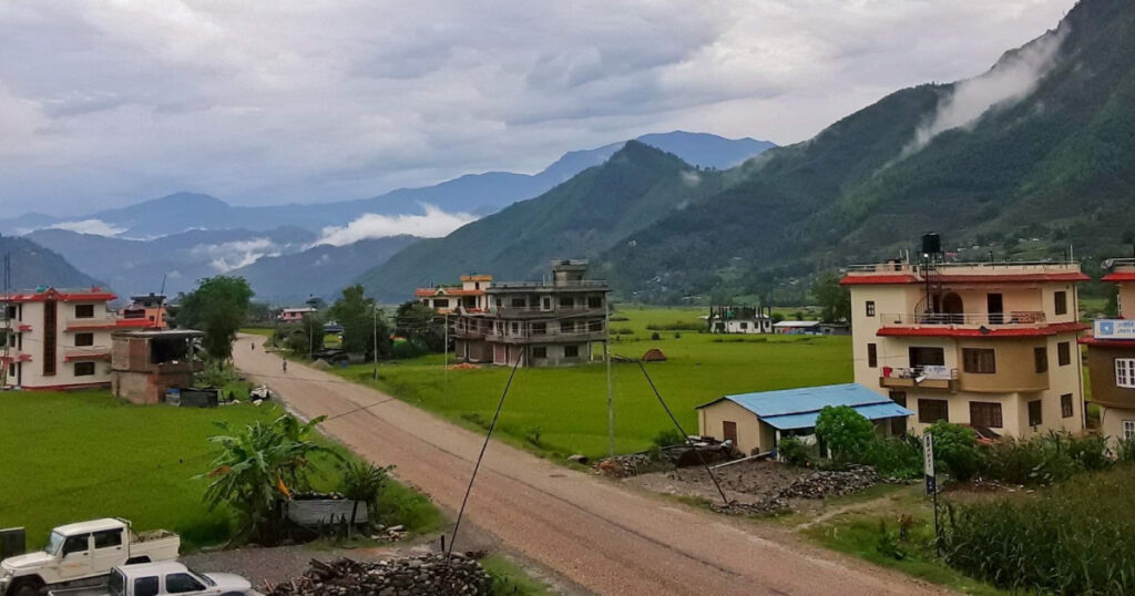 प्रशस्त धान उब्जनी हुने नुवाकोटको थानसिङ फाँट कंक्रिटका घरले भरिँदै !