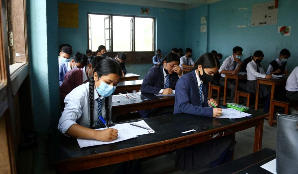 एसईईको दु:खद् नतिजा : परीक्षा दिने आधाले पनि नपाउने भए ११ पढ्न