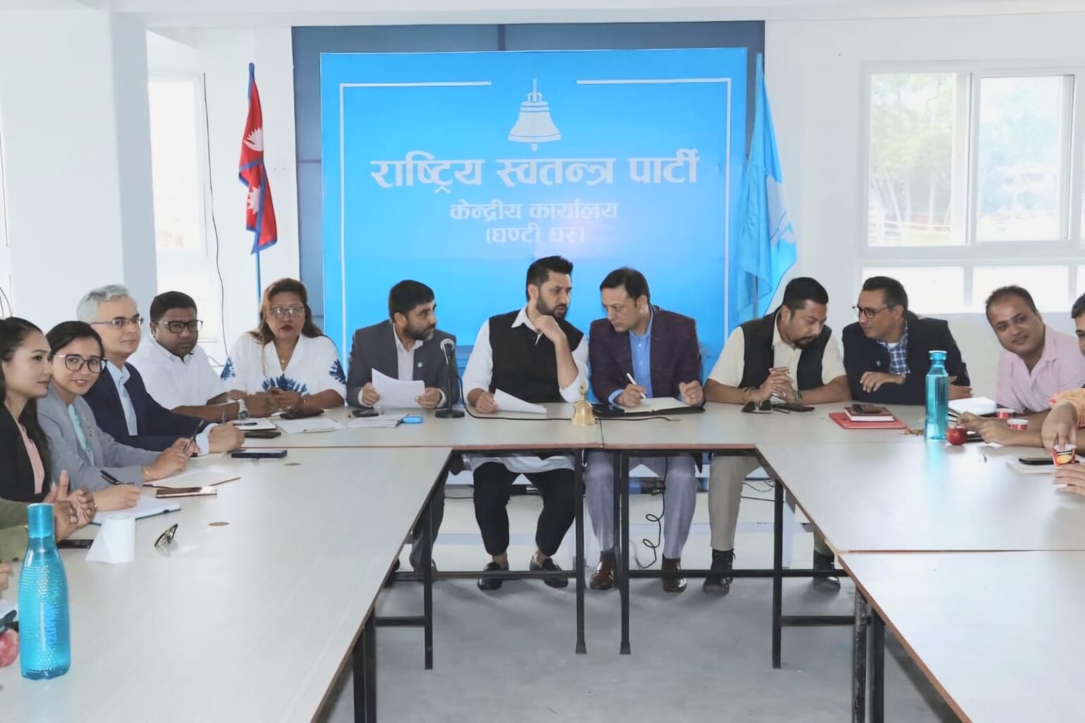 रास्वपाको संवेदनहीन टिप्पणी, भन्यो : ‘दुई दिनको पानीले देखाइदियो दुईतिहाइको औकात’