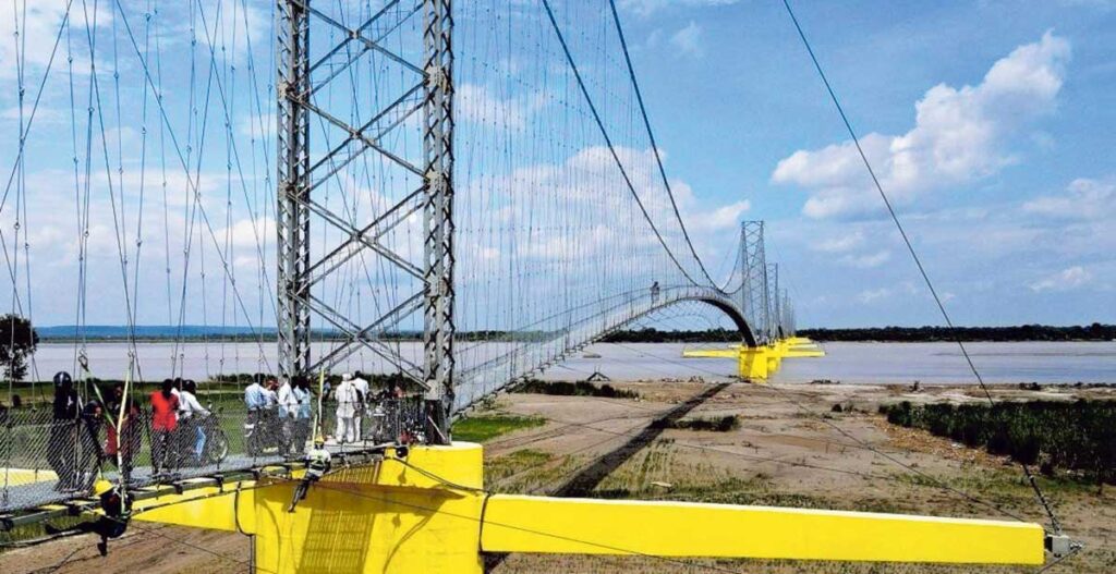 नारायणीवारिसँग जोडियो सुस्ता : डेढ किलोमिटर लामो पुलको राष्ट्रपतिले गरे उद्घाटन