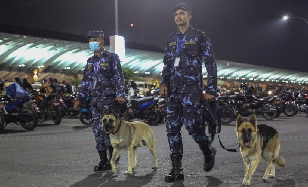 विमानमा बमको धम्की आएपछि के हुन्छ प्रोटोकल ? एउटा धम्कीले करिब ३ करोड घाटा