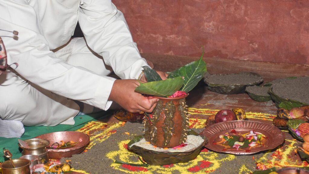 सुरु भयो नवरात्र, आज जमरा राख्ने साइत ९ : १६ बजे